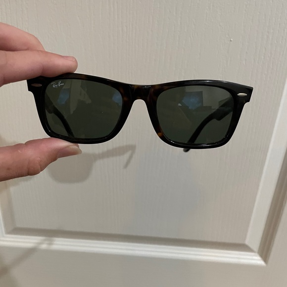 Rayban dark tortoiseshell wayfarer glasses - Picture 3 of 5